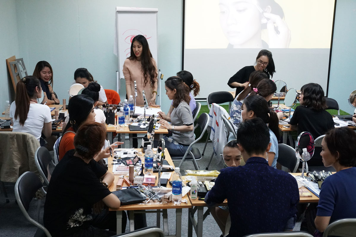 Lớp Makeup cá nhân căn bản